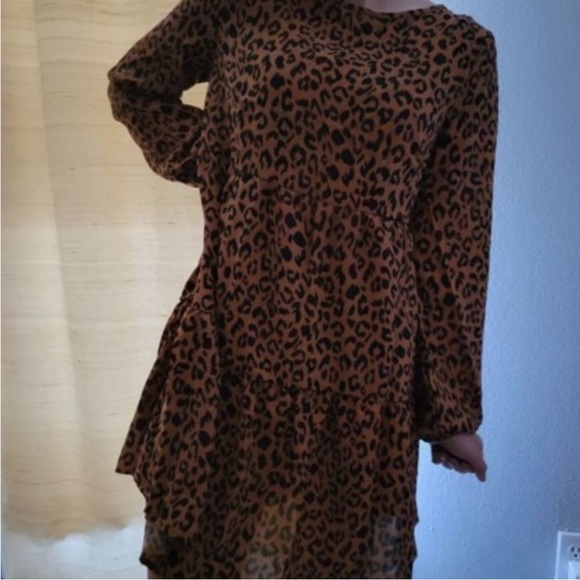 All Over Leopard Print Bishop Sleeve Dress - Picture 6 of 7